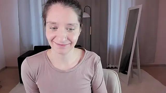 helentasty on StripChat 