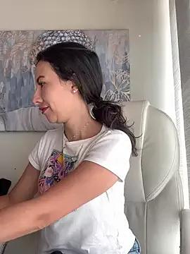 im_lorein — Shake it ass