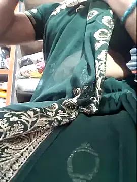 indianhotwife639 on StripChat 