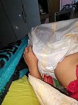 indianhotwife639 on StripChat 