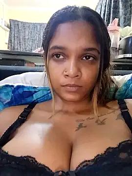 Indianqueen03 on StripChat 