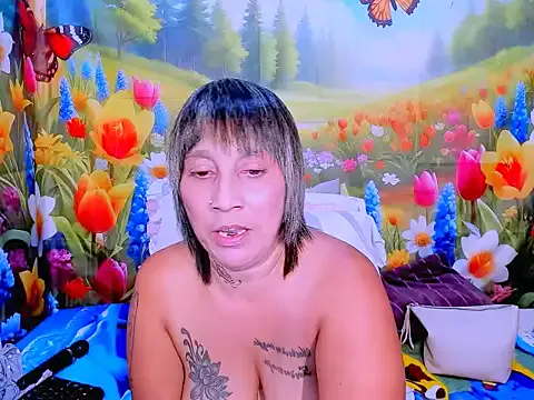 indianroxy on StripChat