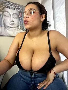 Isabella_boobd — Freechat on StripChat