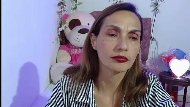 italagomez_ — Get Naked