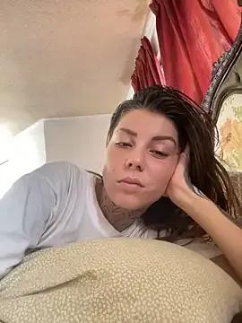 Izy_cute_ on StripChat