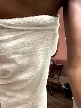 Jasmine_FullsShine — Freechat on StripChat