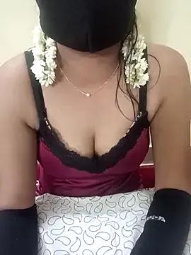 jasminetaml — Private on StripChat