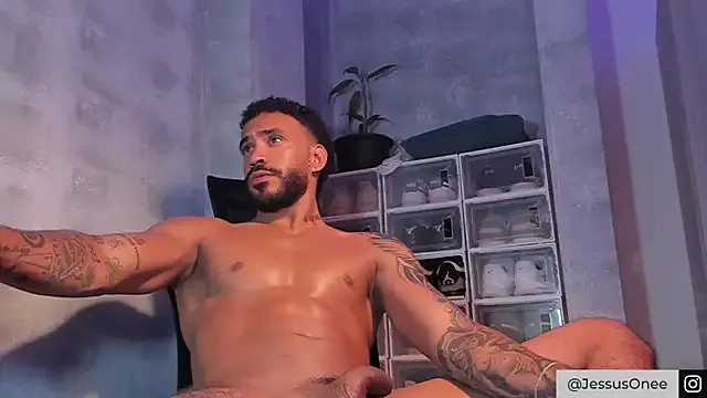 JesusOne — Cum Showw