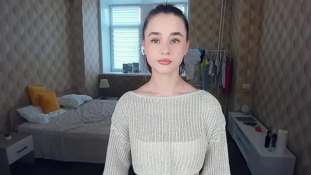 JinnyMcie on StripChat 