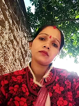 Jooli_xx on StripChat