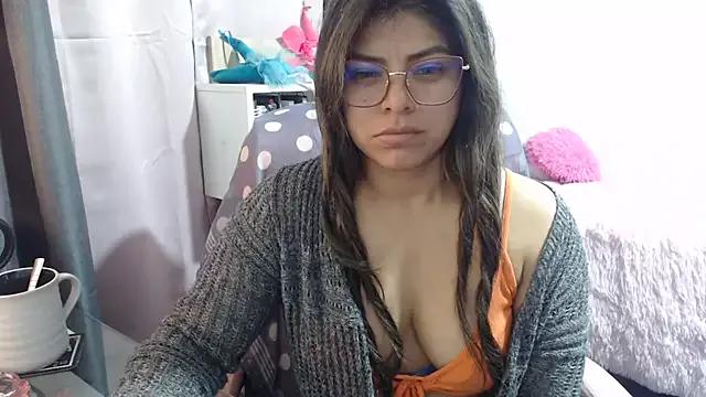 KatteAngelLat on StripChat 