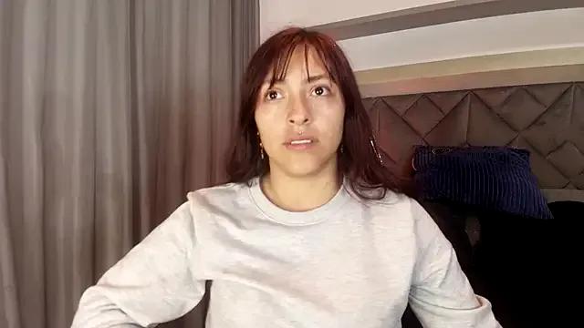 kinkypetite1 on StripChat 