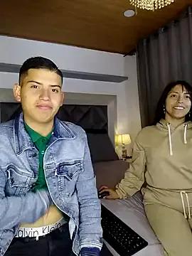 kinkypetite1 on StripChat 