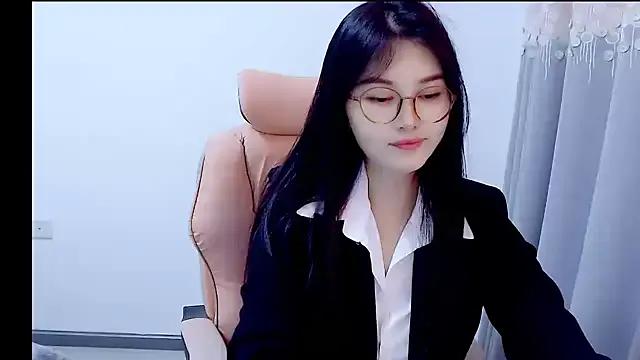 Little-sweet on StripChat 