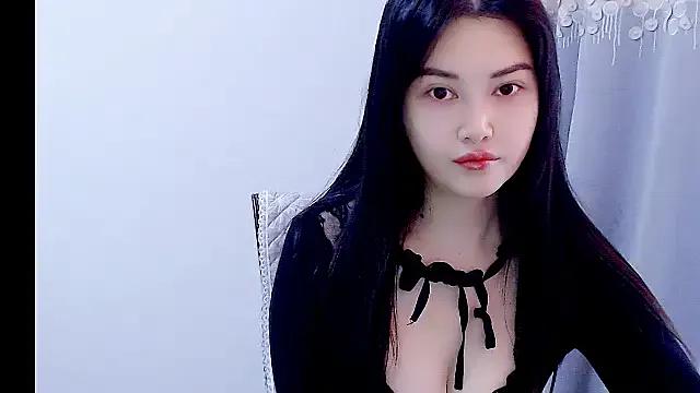 Little-sweet on StripChat 