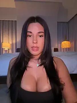 Lizhush_ — Take my top off and cream boobs