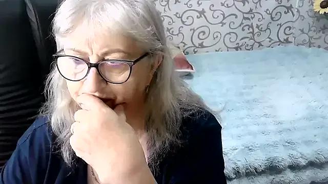 LolkaAlyss on StripChat