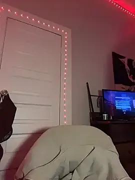 loveluna8 — SQUIRTING IMY PRETTY CLIT