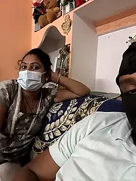 Lovlycouple1 on StripChat 