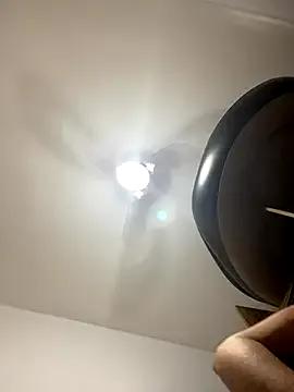 lucioliveira — Se masturbar at gozar