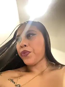 Lulu_Monroe on StripChat