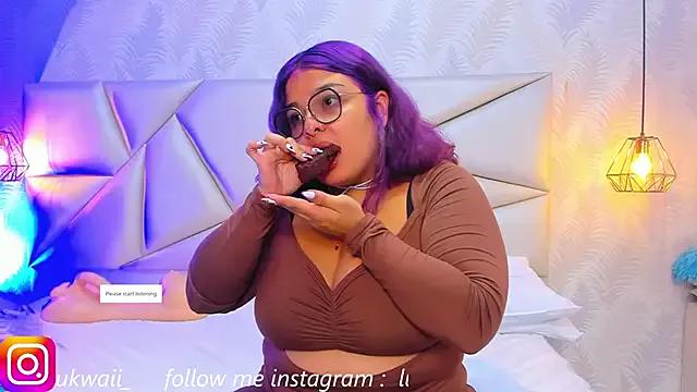 lulukawai16 on StripChat 