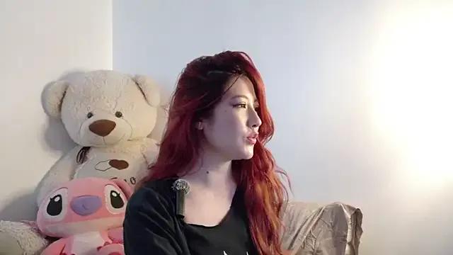 lunnaa_ — change outfit