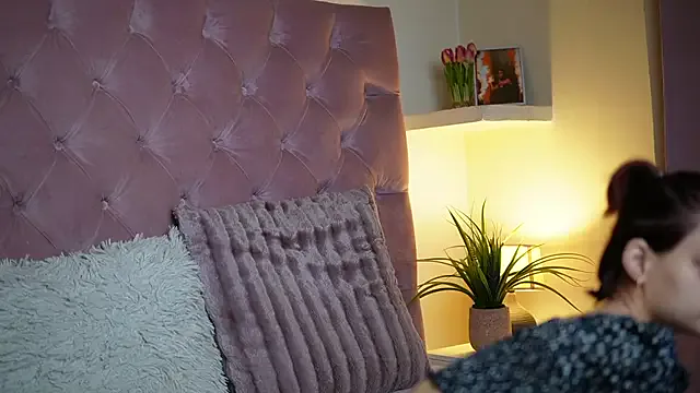MaiaMini on StripChat