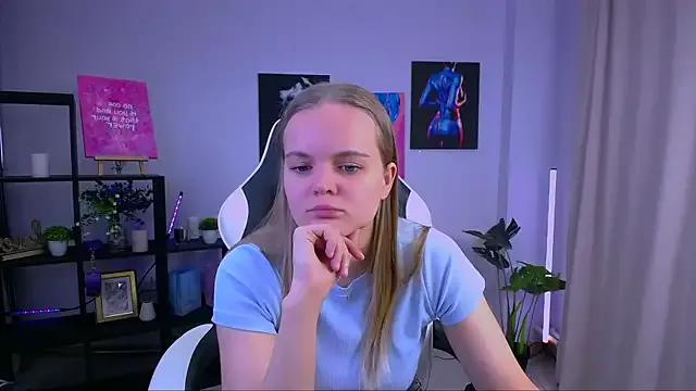 MargoBlonde — Spread your legs