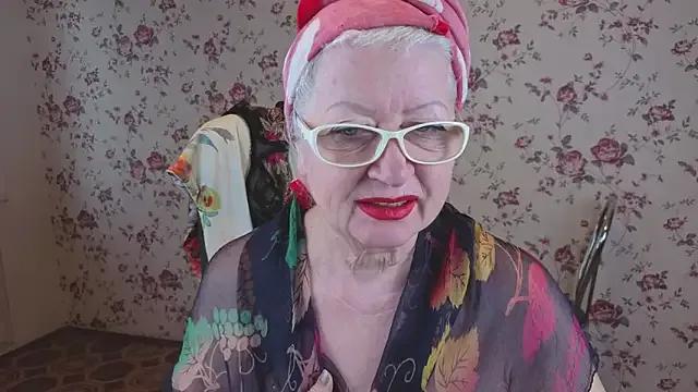 Maya_Mayflower on StripChat