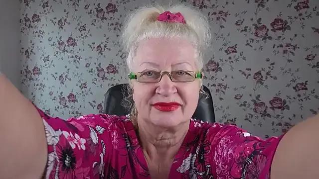 Maya_Mayflower on StripChat