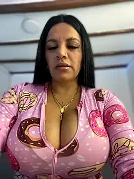 Milff_parkerrr — SHOW ASS   