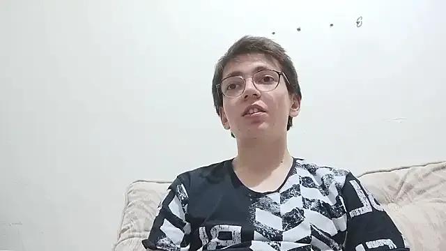 minikkdunyam on StripChat 