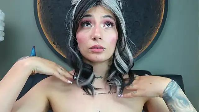 miss_sharlotte18 on StripChat 