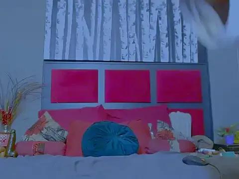 MissParis26 on StripChat 