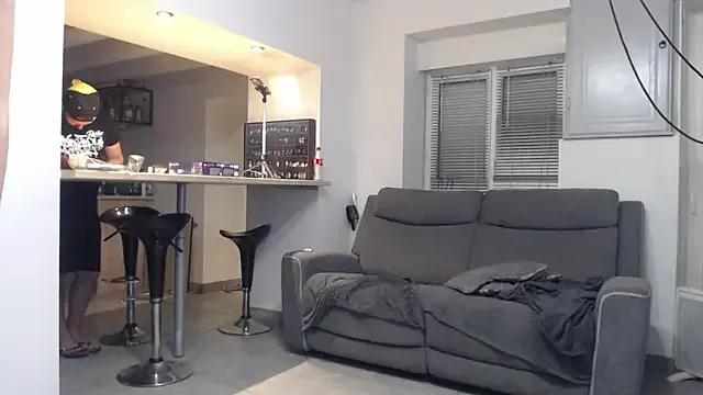 missthon0 on StripChat 