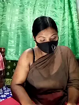Mistompa24 model from StripChat
