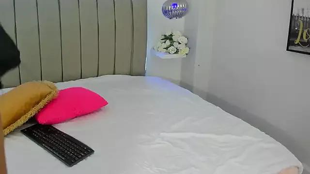 naomiii__ on StripChat