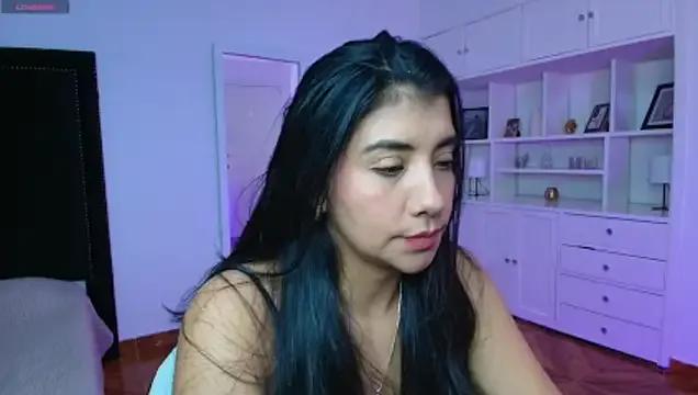nina_moen on StripChat 