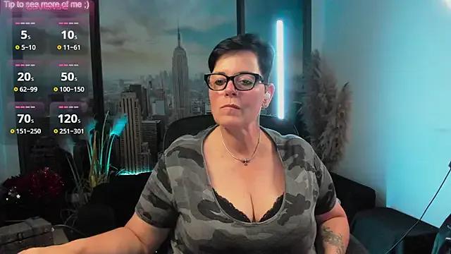 ninarandmann on StripChat 