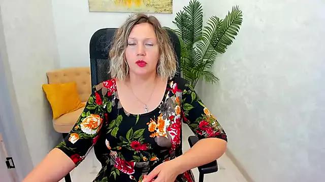 NinaStarle on StripChat 