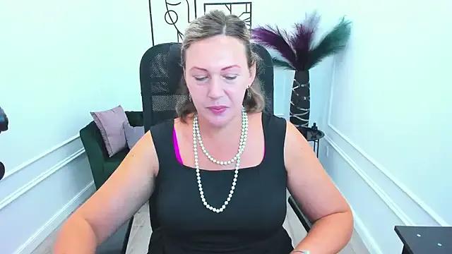 NinaStarle on StripChat 