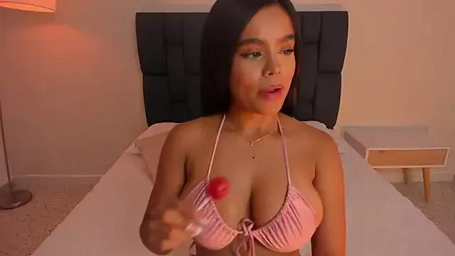 NinnaOwens — Freechat on StripChat
