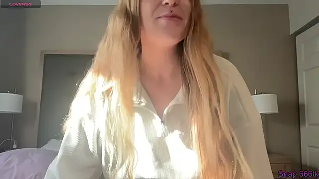 Pattyworld69 on StripChat