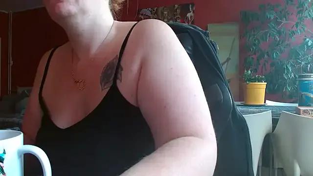 petitoiseau67 on StripChat