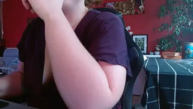 petitoiseau67 on StripChat