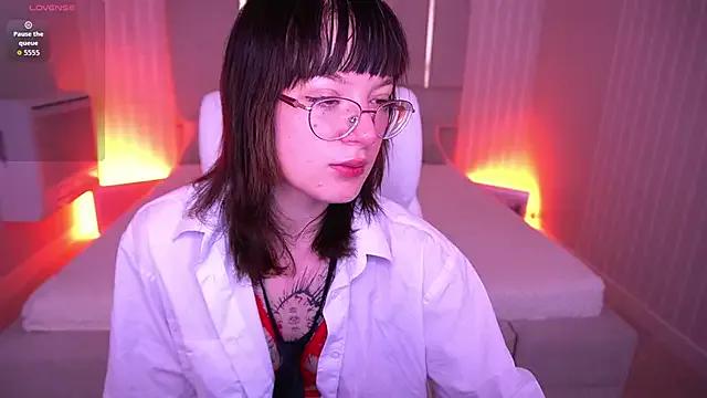 Pixie_Peachh on StripChat 