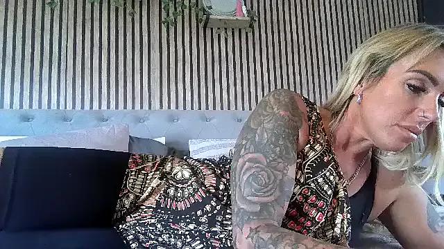 poppyinga1 on StripChat 