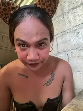 Queen-barbie model from StripChat