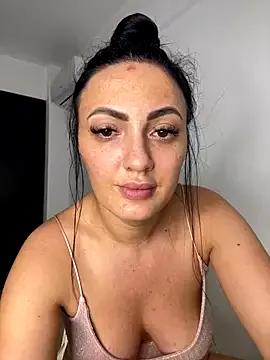 RaisaSalvi on StripChat